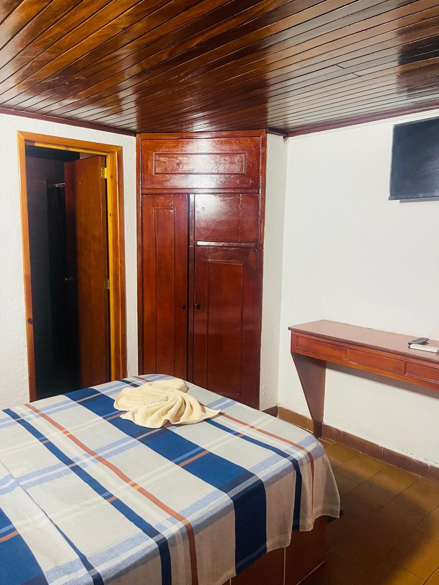 Hotel Brisas Del Mar 2022 Catia La Mar Екстериор снимка