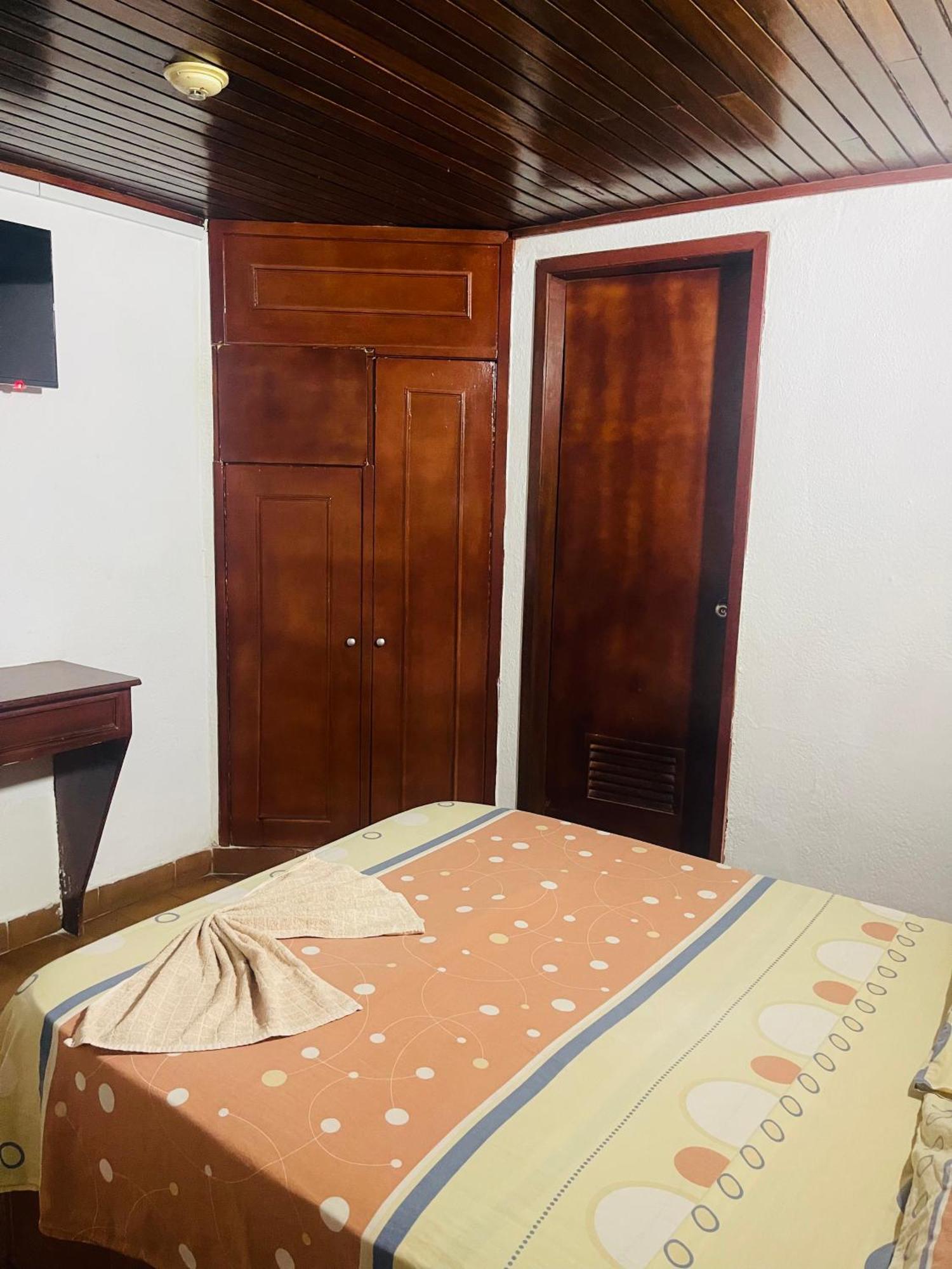 Hotel Brisas Del Mar 2022 Catia La Mar Екстериор снимка