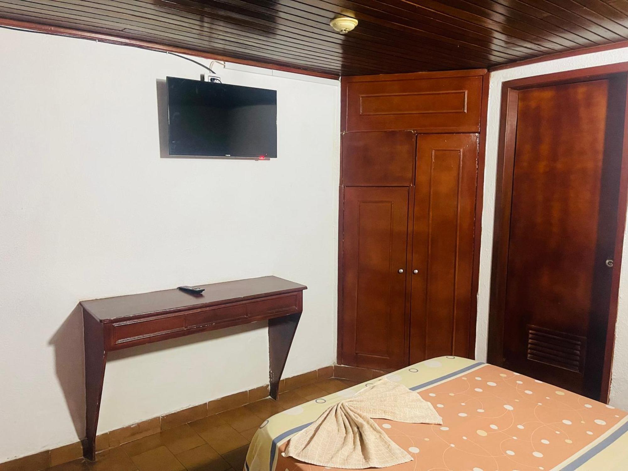 Hotel Brisas Del Mar 2022 Catia La Mar Екстериор снимка