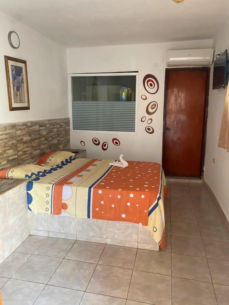 Hotel Brisas Del Mar 2022 Catia La Mar Екстериор снимка